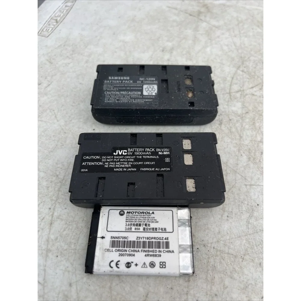 Camera Battery Lot Of 3 Samsung JVC Motorola
